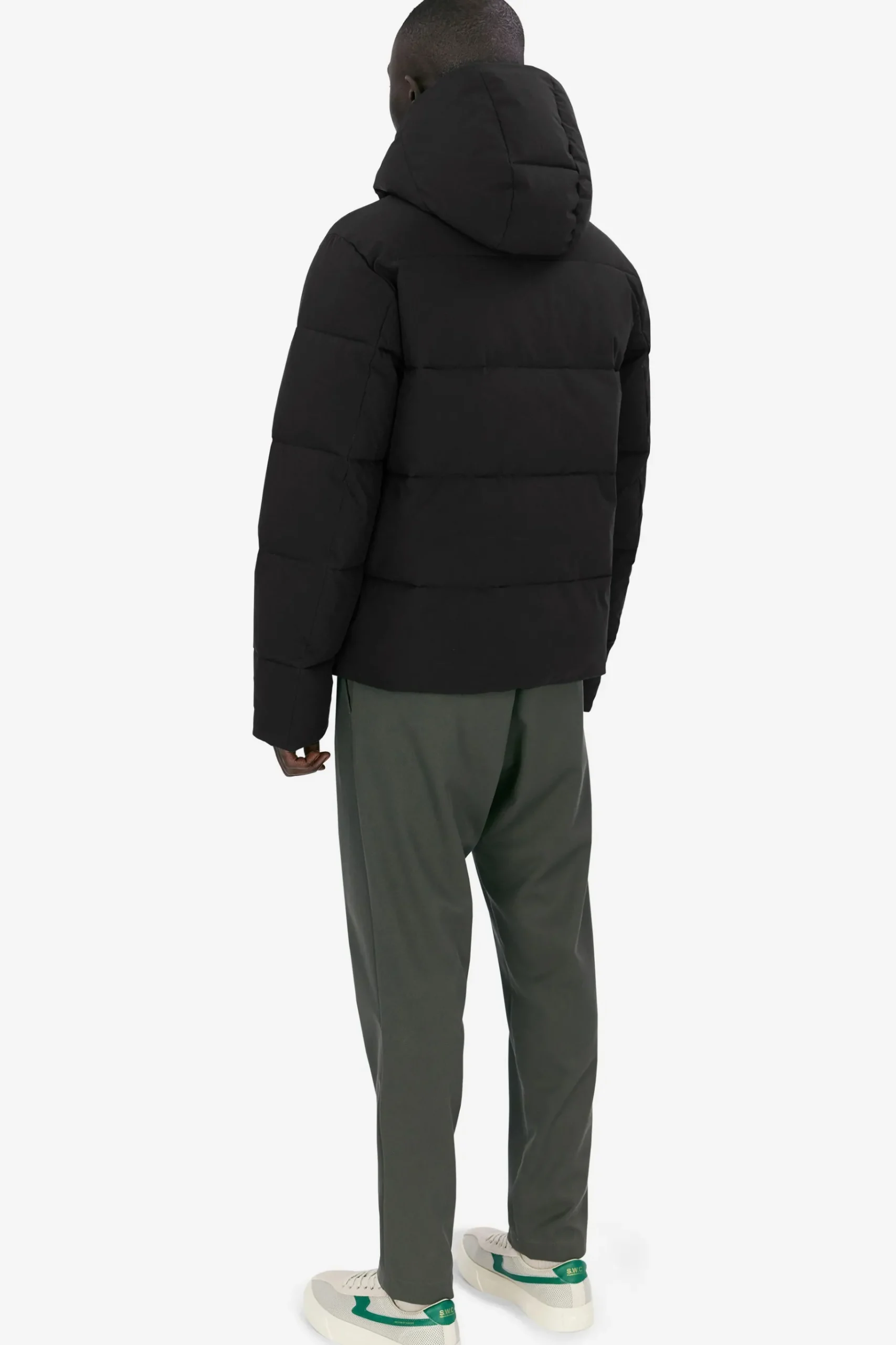 New Elvine Bjarne Black